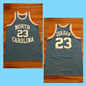 Michael Jordan Bulls Tarheels Jersey (L)